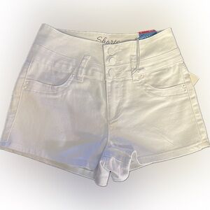 NWT YMI 3-button High Rise denim shorts. Size 3, Color: White